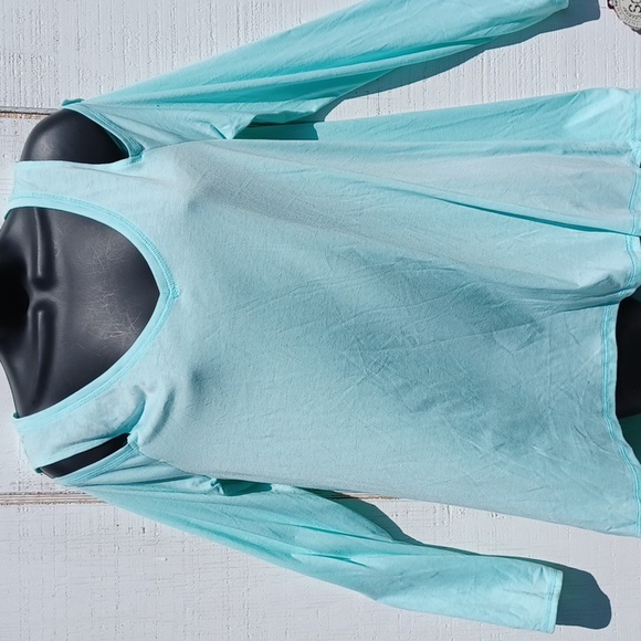 NWT Cold Shoulder Mint Long Sleeve - Picture 2 of 4